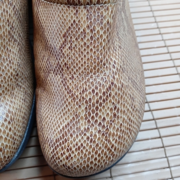 Nurse Mates Shoes Pillowtop Faux Python Snake Skin women's sz 11W A32 - Picture 8 of 11